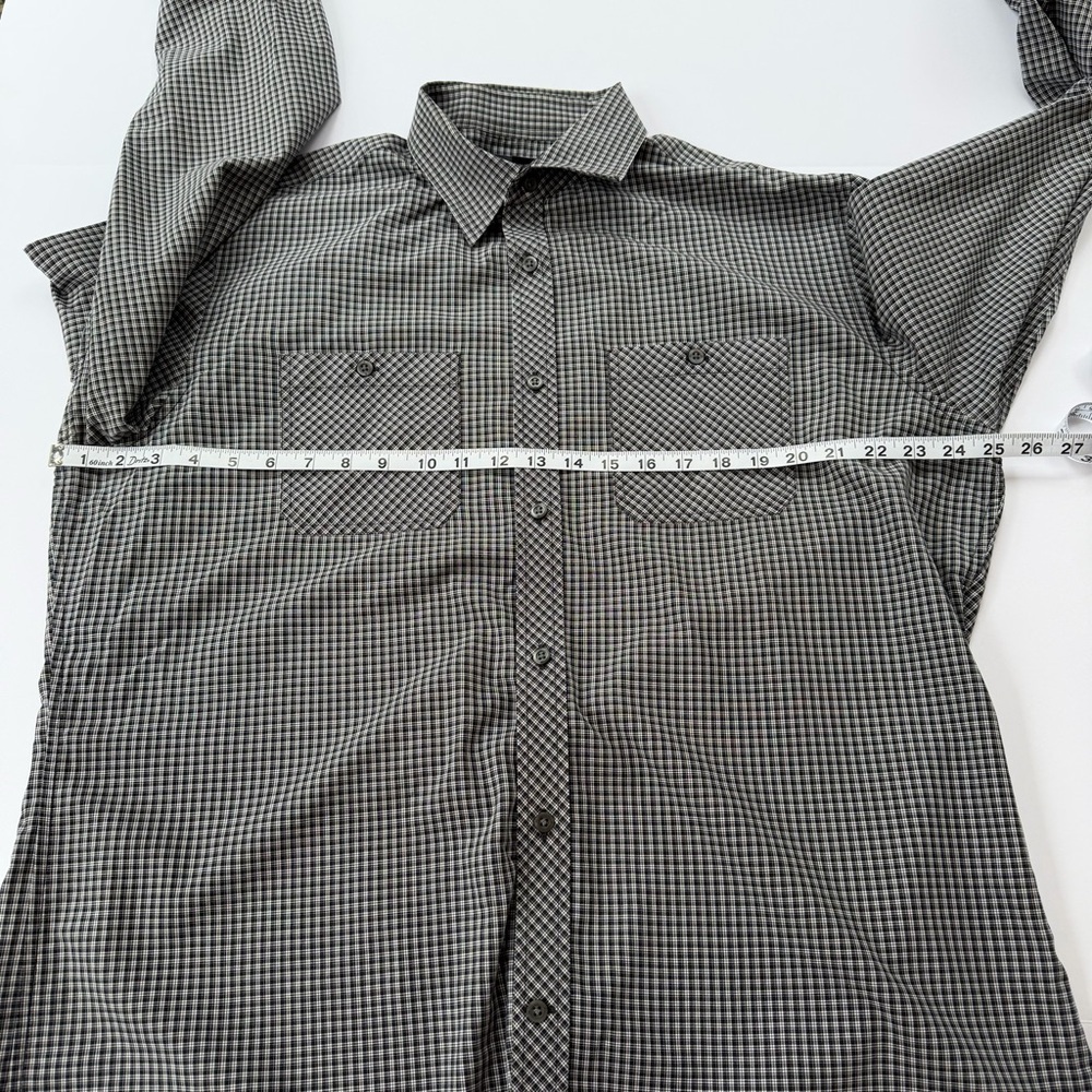 Men’s Banana Republic Long Sleeve Shirt
Size XL (17-17 1/2 neck) - Picture 6 of 8